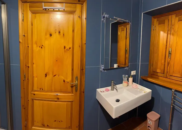 ゲストハウス La Mora *